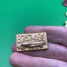 Cathay Pacific Vintage  B747-400 Pin