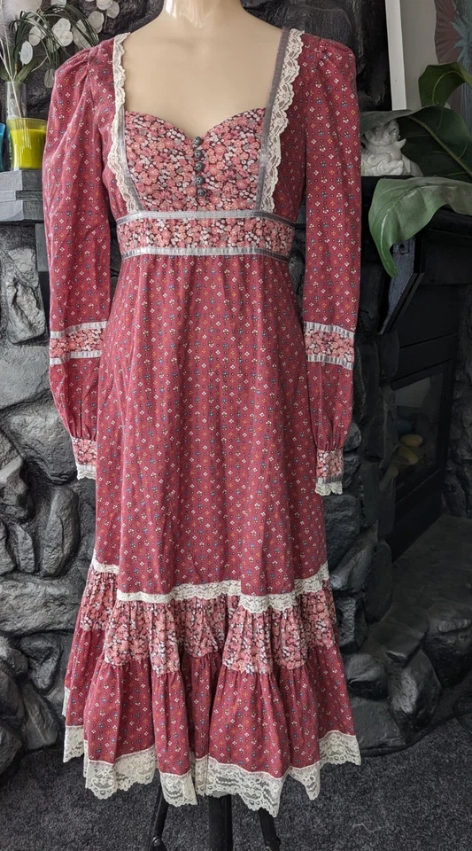 复古 20 世纪 70 年代 Gunne Sax Jessica McClintock 及膝玫瑰印花草原连衣裙 9 码 — 第 2/4 张图片