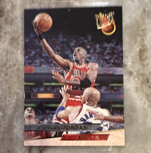 Fleer 1993-94 Fleer Ultra Michael Jordan Chicago Bulls NBA #30 Base Set Card