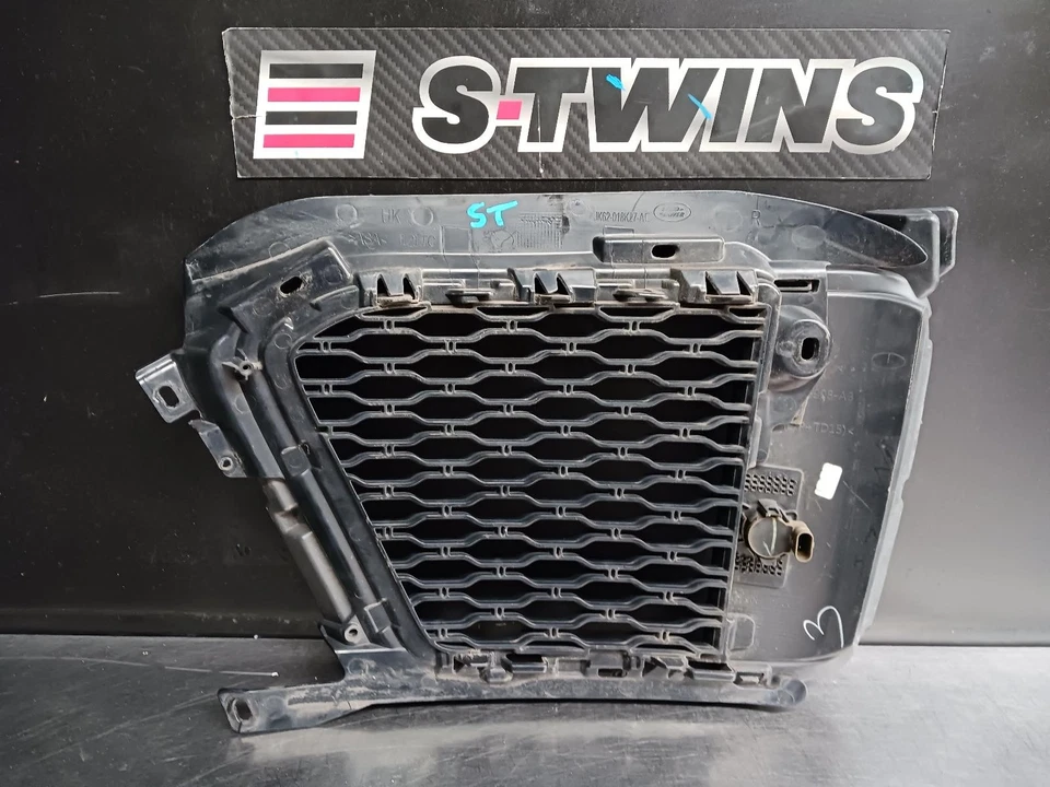 LAND ROVER RANGE ROVER SPORT GRILLE L494, BUMPER GRILLE (LH SIDE), NON SVR TYPE, - image 2 of 4