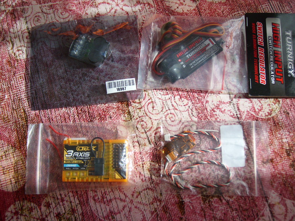 Récepteur RC et UBEC avec alarme de batterie pour stopper les pertes de signal sur avion