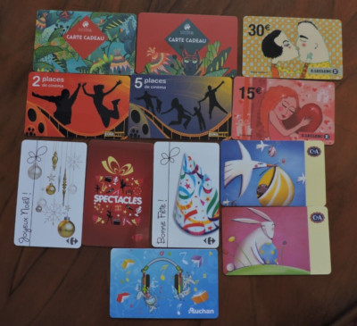 12 VERSCHIEDENE FRANZÖSISCH/FRANKREICH GESCHENKKARTEN.  SAMMLERSTÜCK. KEIN WERT .LOT 32