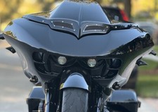 Harley Davidson Road glide  Vivid Black Winds...