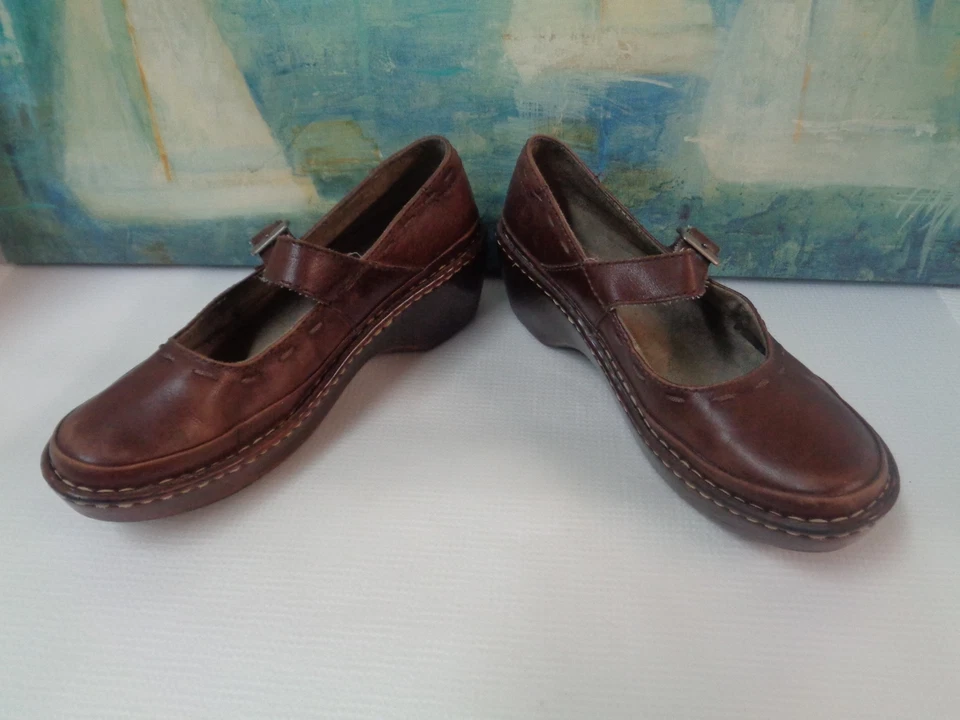 Zapato Mary Jane EASTLAND para mujer de cuero marrón punto acanalado rural 9M  Foto 3 de 4