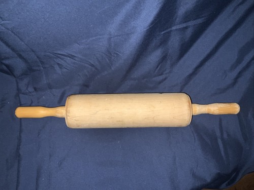 VINTAGE OLD FARM HOUSE 17 1/2” WOODEN ROLLING PIN In Good Used CONDITION - Picture 2 of 3