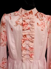 RARE RETRO STYLE BOWED PINK DRESS