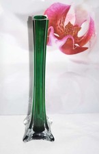 geschwungene (Swung) Vase aus Carnival-Glas Vintage 60/70gerJahr ,grün