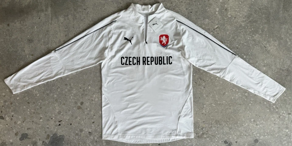 CZECH REPUBLIC SOCCER JERSEY TRAINING SHIRT NATIONAL TEAM PUMA 2017 SAMPLE RARE - Image 2 of 4