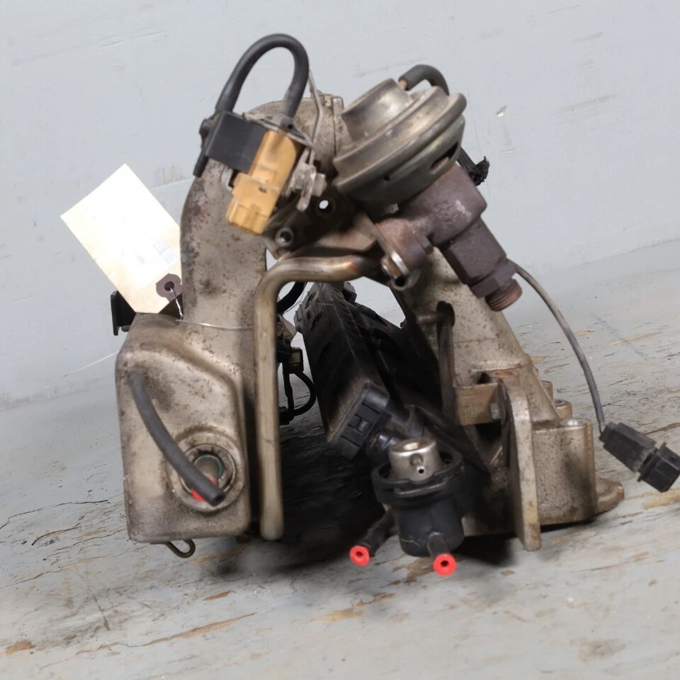 94-96 Volkswagen Eurovan 2.5 Intake Manifold Throttle Body 023133201B OEM Used - Image 2 of 4