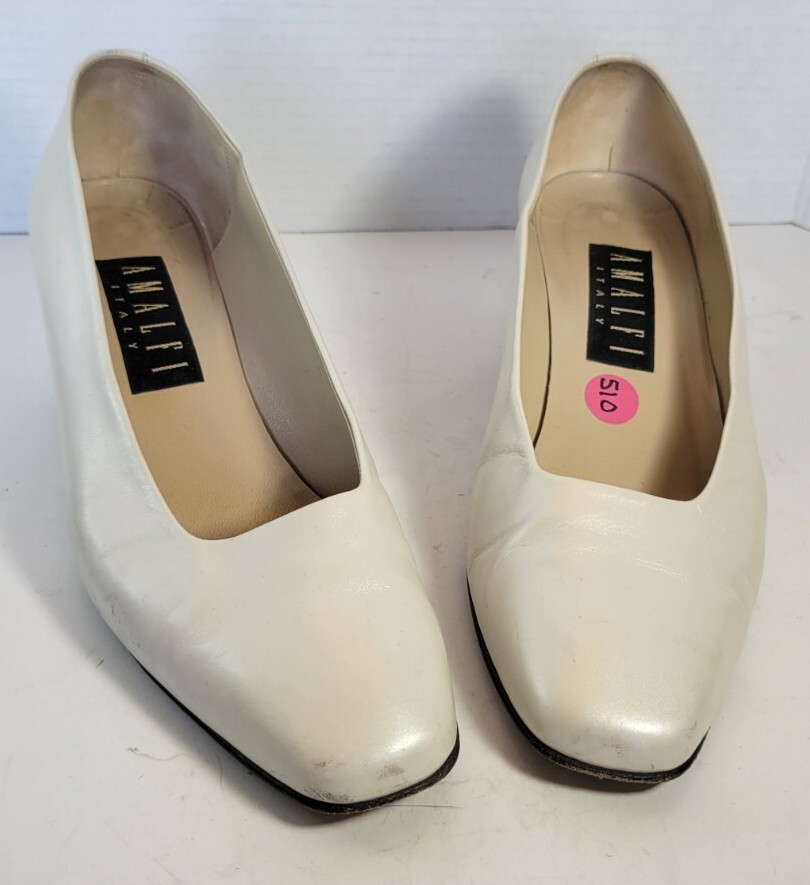 Amalfi Made in Italy 8-1/2 Off White Leather 2.5