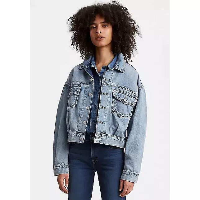 NEW LEVI’S OVERSIZED UTILITY TRUCKER JACKET, Size XS