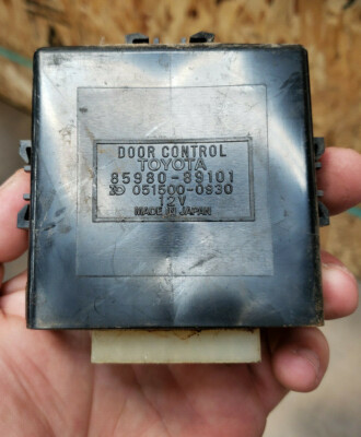 84-88 TOYOTA PICKUP 4RUNNER POWER WINDOW LOCK CONTROL RELAY MODULE 85980-89101