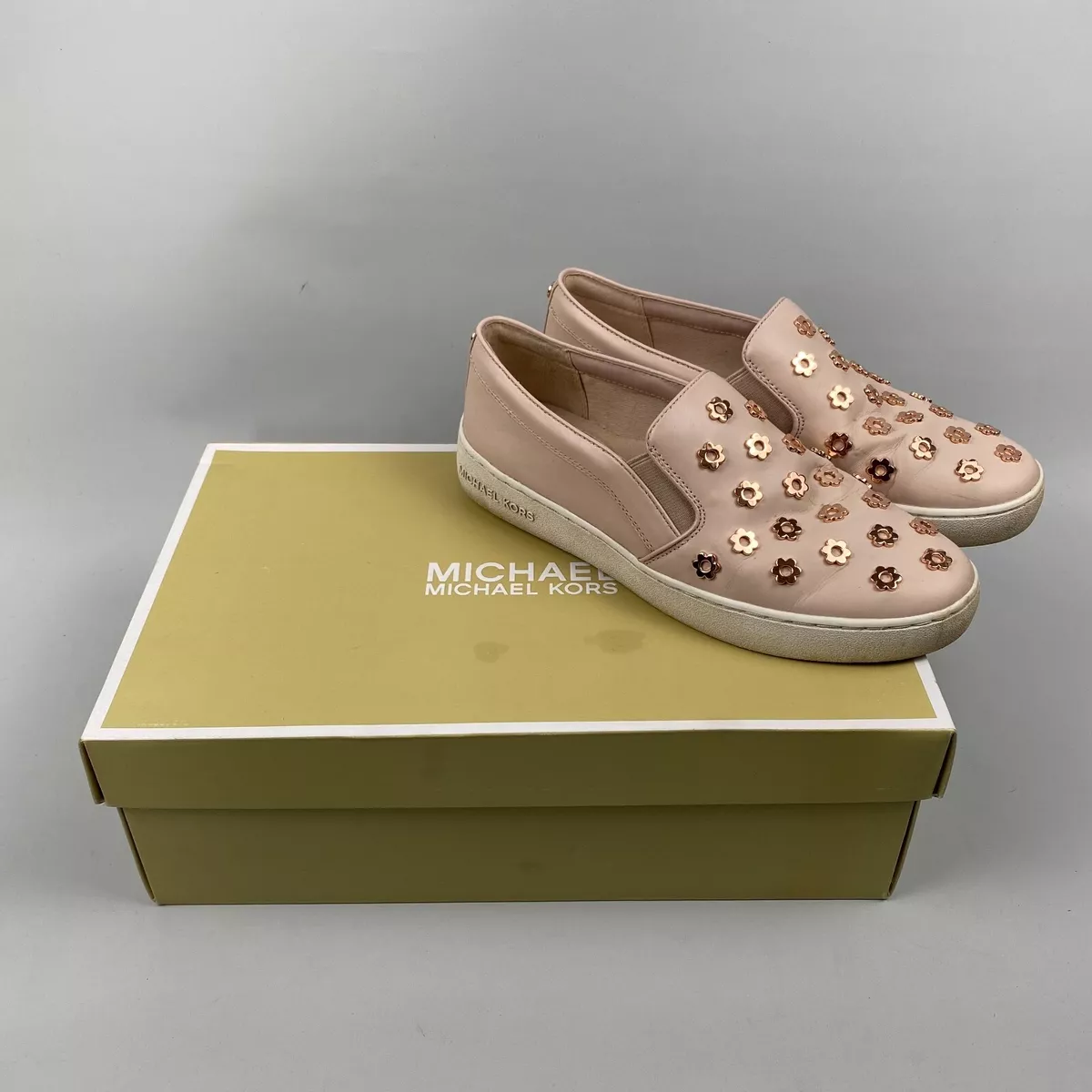 Michael kors pink sale pumps
