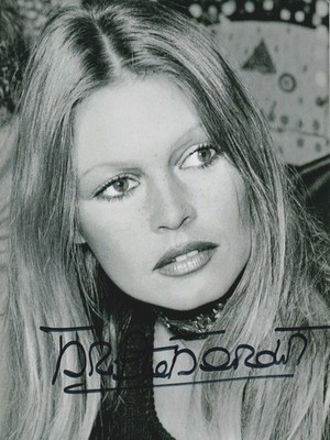 BRIGITTE BARDOT Original Autogramm signiertes 15x20 Großfoto Top Portrait
