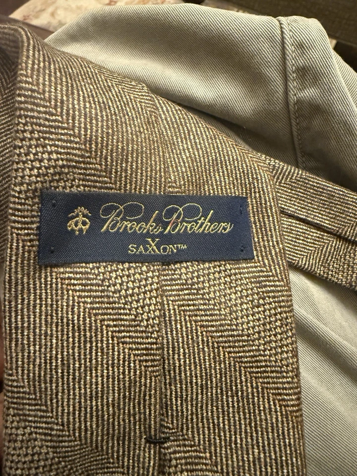 Corbata Brooks Brothers Saxxon para hombre espiga 100 % lana marrón tostado EE. UU. Foto 4 de 4