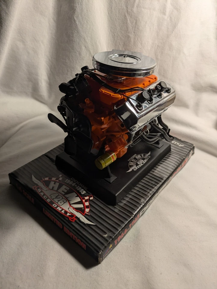 LIBERTY CLASSICS 1964-1965 DODGE 426 HEMI DIECAST RACE ENGINE 1:6 SCALE LIMITED - Image 3 of 4