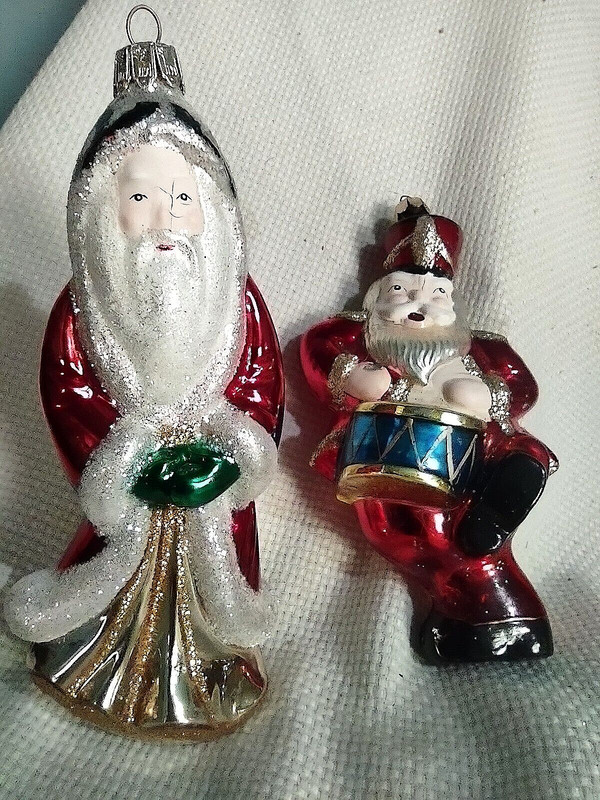 2- 7" Santa's Best European Glass Xmas Ornament Old World Santa & Santa Drumming