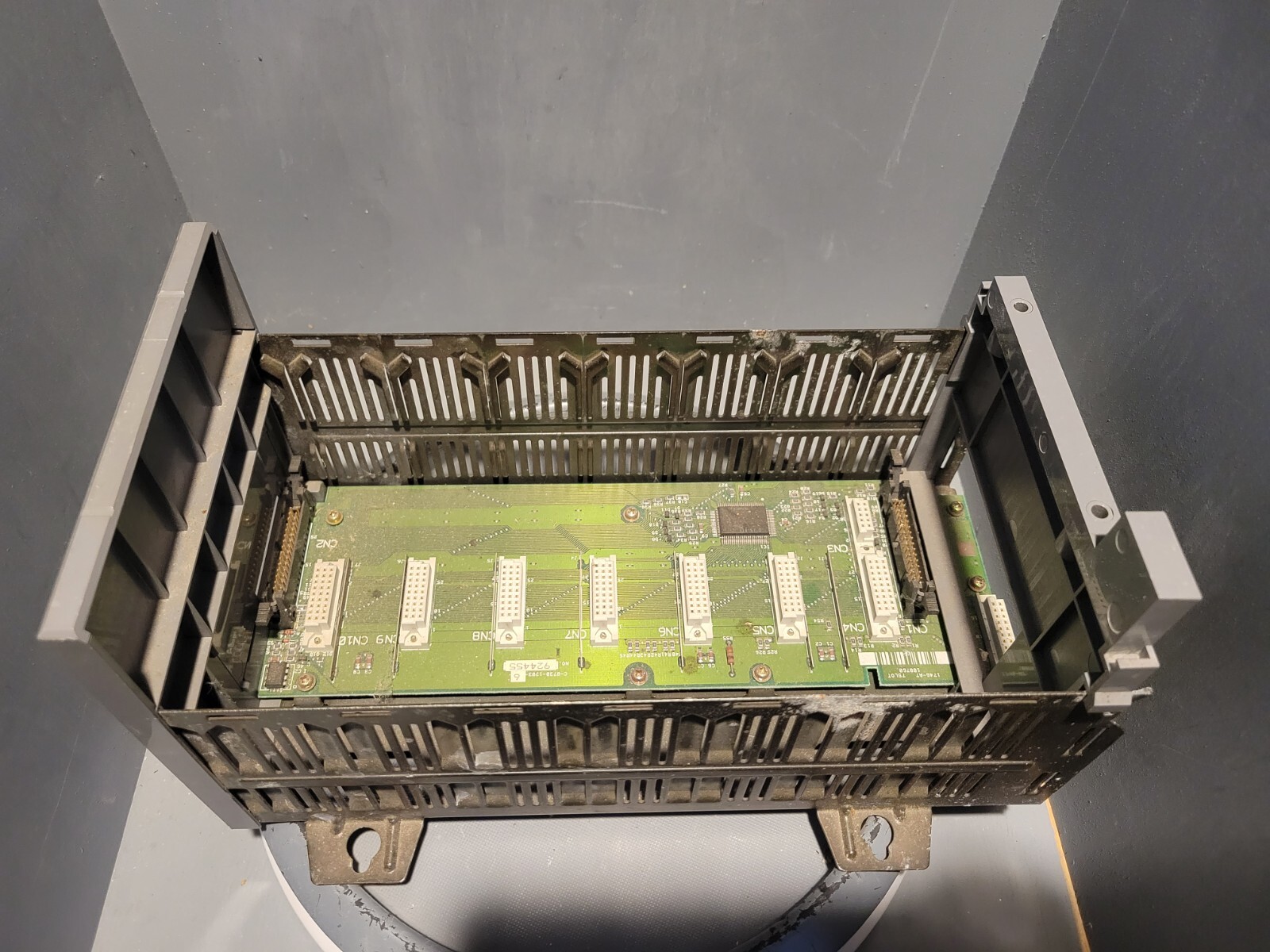 Allen Bradley SLC 500 7-Slot Rack, Series A, 1746-A7