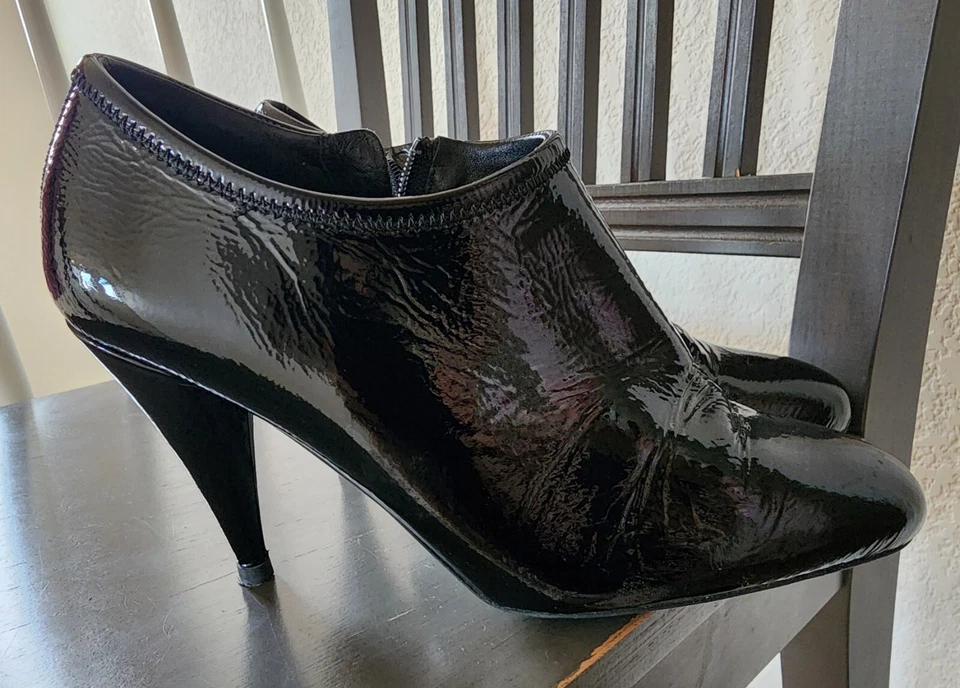 Botines Prada charol negro talla 38,5 Foto 4 de 4