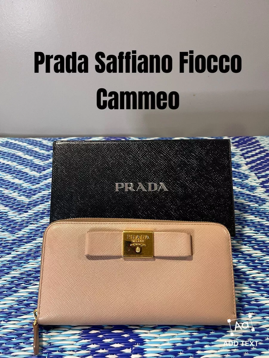Prada cammeo outlet wallet