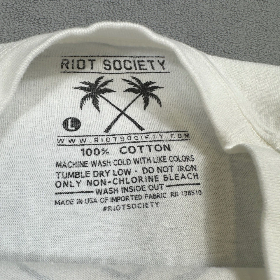 NUEVO CON ETIQUETAS Riot Society X Peanuts Charlie Camisa Marrón L Hombres Blanco Ansiedades Camiseta Pacsun Foto 3 de 4