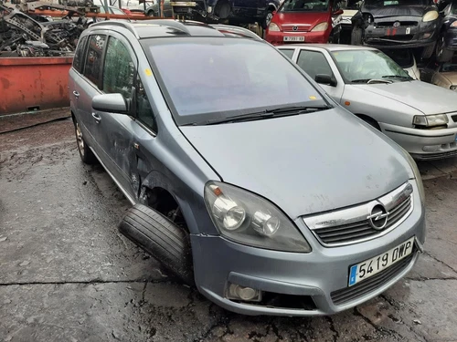 93169257 Alternatore per OPEL ZAFIRA B * 2006 2235196 - Foto 5 di 9