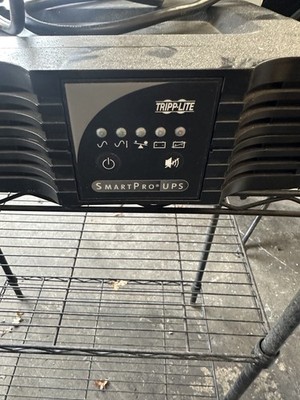 Tripp-Lite SMART1500RMXL2UA LCD Smart UPS 1500VA 1350W Untested needs batteries 