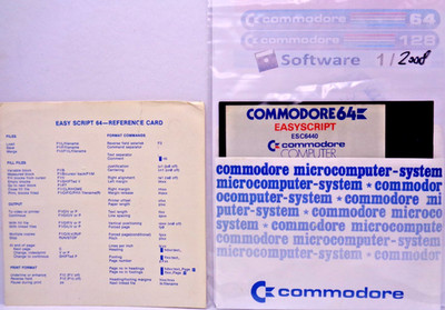 COMMODORE 64/128 -- EASYSCRIPT (COMMODORE - DISK)