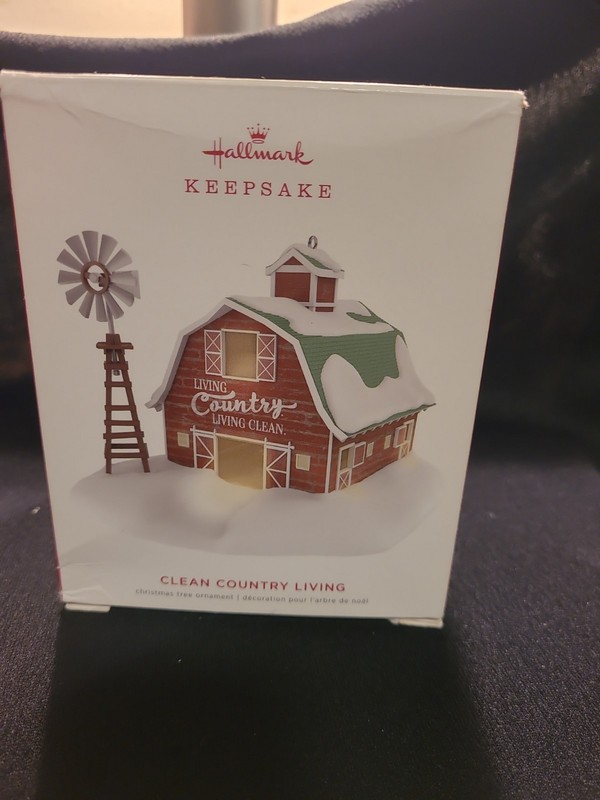 Hallmark Ornament  2019    "CLEAN COUNTRY LIVING"    