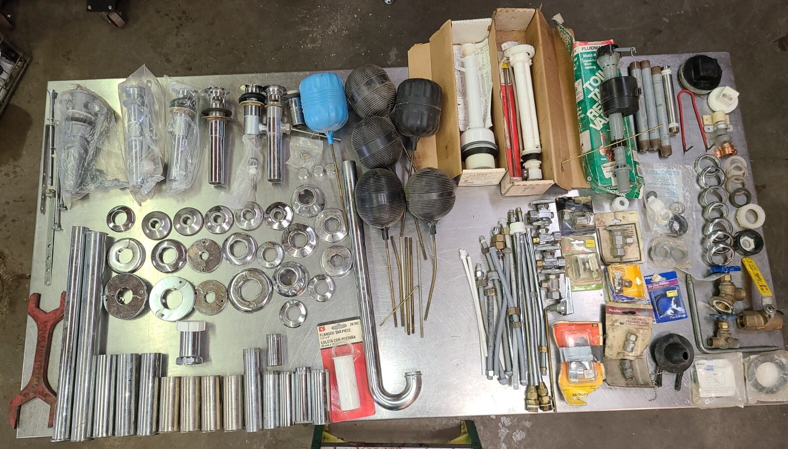Bulk Plumbing Parts Lot Mixed Brass Valves Chrome Tubes Toilet Sink Hardware