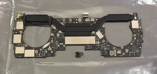 Carte Mère MacBook Pro 13 Retina Touch Bar A1706 - Core I5, 8Go RAM, 251Go SSD