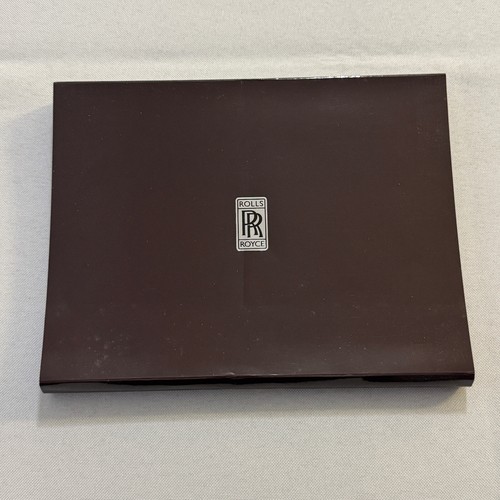 Rolls Royce Phantom Press Kit Brochure with Photo CD - Picture 3 of 11