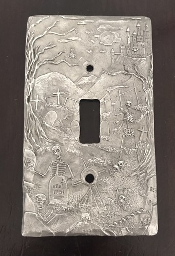 PEWTER SILVER SKELETON SKULL CEMETERY TOMBSTONE SWORD LIGHT SWITCH PLATE COVER - Picture 1 of 1