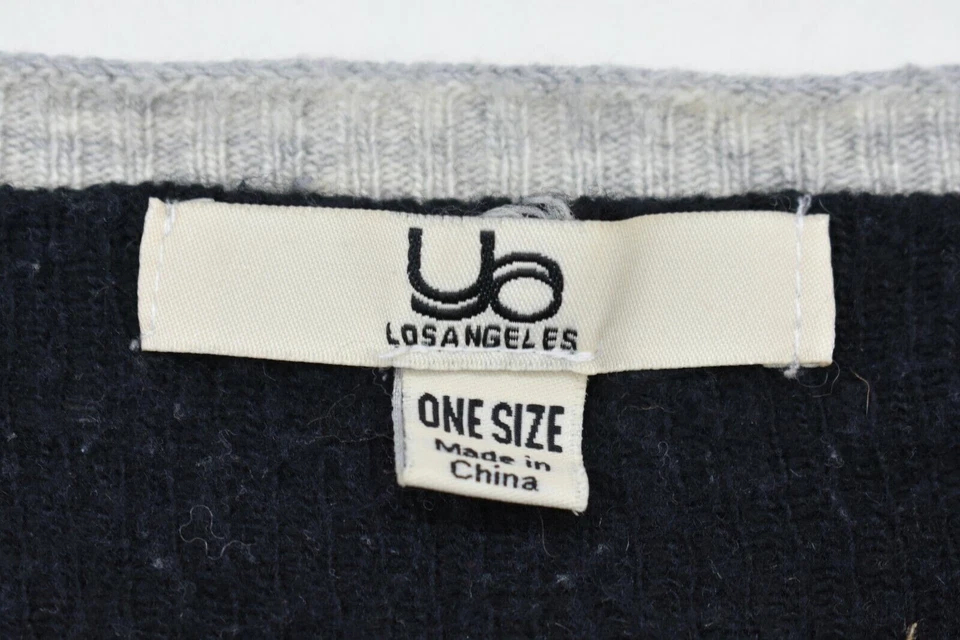 Suéter cruzado envolvente negro estampado geométrico gris Ya Los Angeles para mujer OS Foto 3 de 4