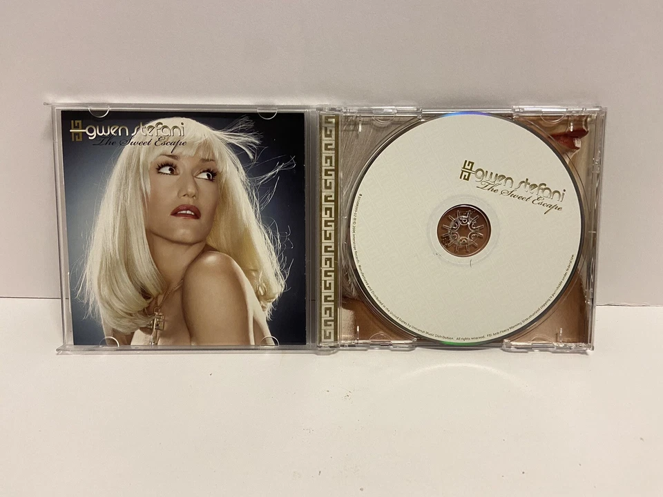 Gwen Stephani RnB Lot Of 8 CDs | Beyonce, TLC, J-Lo, Black Eyed Peas, Brandy — 第 4/4 张图片