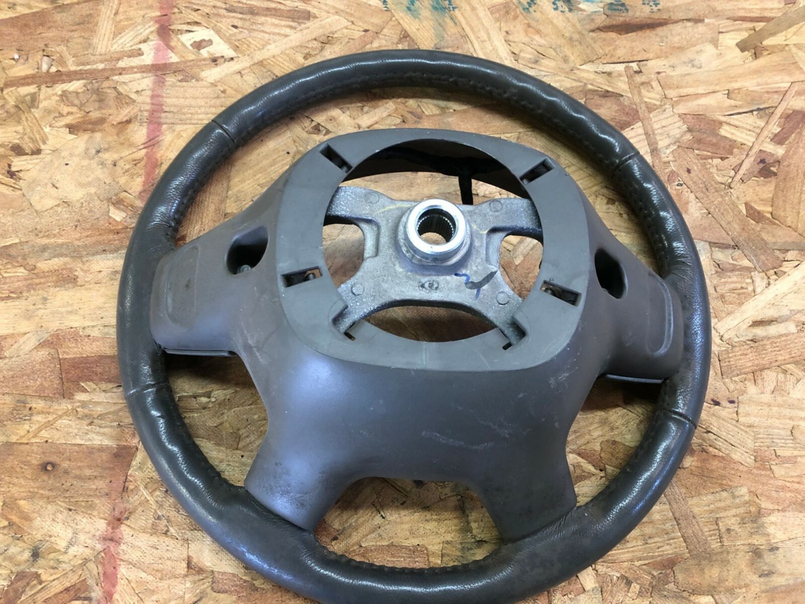 05 JEEP LIBERTY STEERING WHEEL eBay