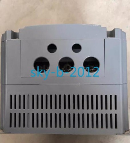 Convertisseur de fréquence vendre 1 PCS Easy drive ED3100-4T0055M/4T0075FP en bon état
