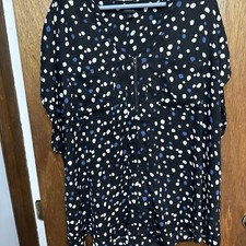 Torrid Women  s Multi Colored V-Neck Cap Sleeve Tunic Top Size 3 Plus