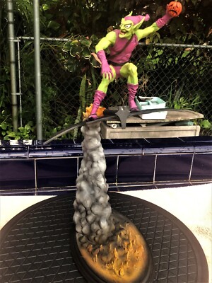 Bowen Designs Green Goblin Flying Statue - Marvel  - Spiderman 1153/3000