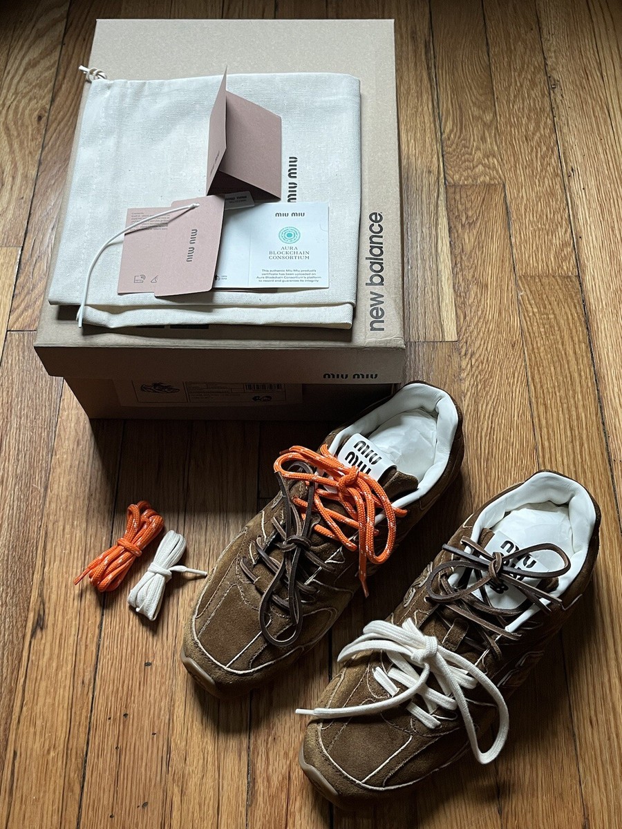 New Balance x Miu Miu 530 SL Suede Sneakers Cinnamon Size 41 New Balance x Miu Miu 530 SL Suede Sneakers Cinnamon Size 41