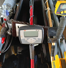 Minelab X-Terra 30 Handheld Metal Detector LCD Display General Purpose Coil