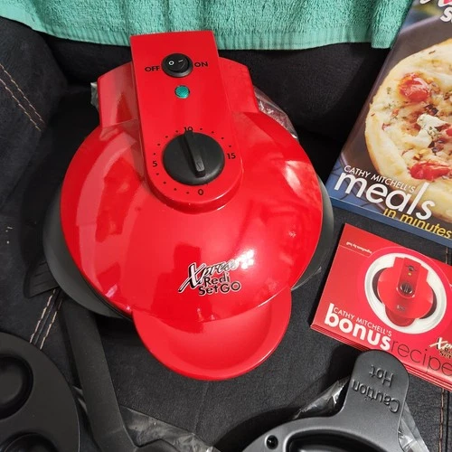 Xpress Redi-Set-Go Cooker with 2 Insertable Pans and Double-Sided Spatula