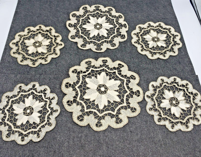 Vtg Delicate Linen Doily/Coaster Set Cream & Ecru 2-7 in Doilies 4-5 in Coasters