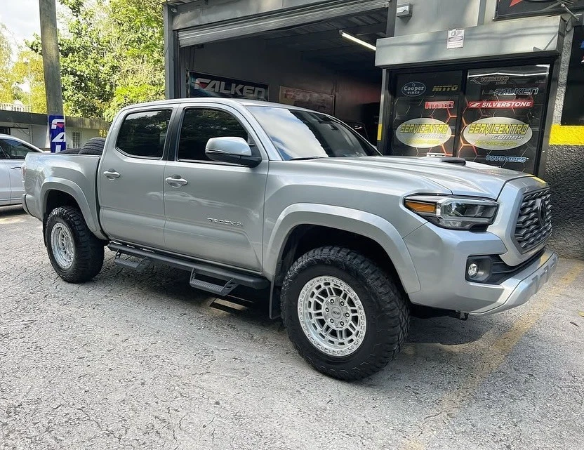 Llantas 17x9 DROPSTARS 603MS LLANTAS 33" TIS RT1 NEUMÁTICOS CHEVY GMC TOYOTA 6x139,7 +0MM Foto 3 de 3