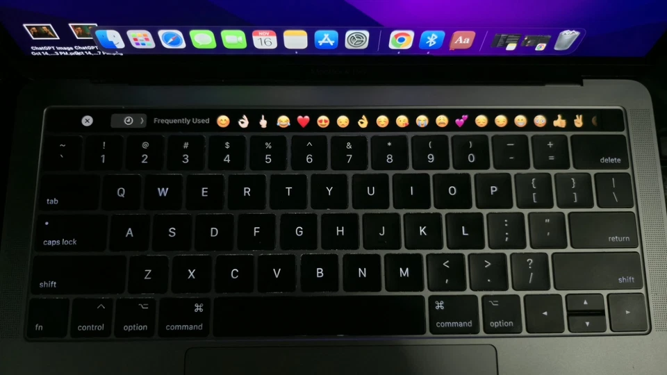 Apple MacBook Pro 2016 13" (Touch bar, 256GB SSD, Intel Core i5, 2.9GHz, 16GB) - Image 3 of 4