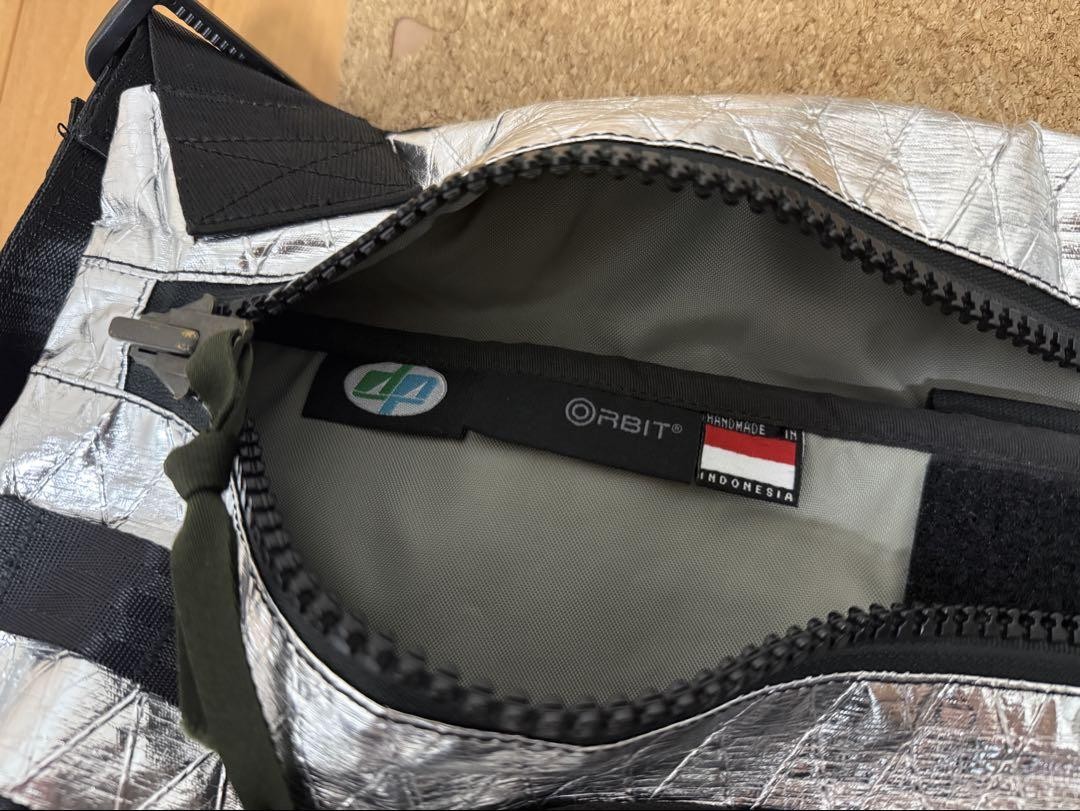 orbit gear m100 sv-foil メッセンジャーバッグ orbit gear m100 sv-foil メッセンジャーバッグ Orbit Gear M100