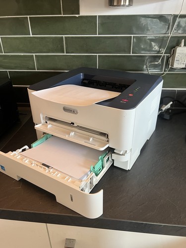 XEROX Laser Printer B210 - wireless or USB. Excellent condition, prints perfect. - Picture 7 of 9