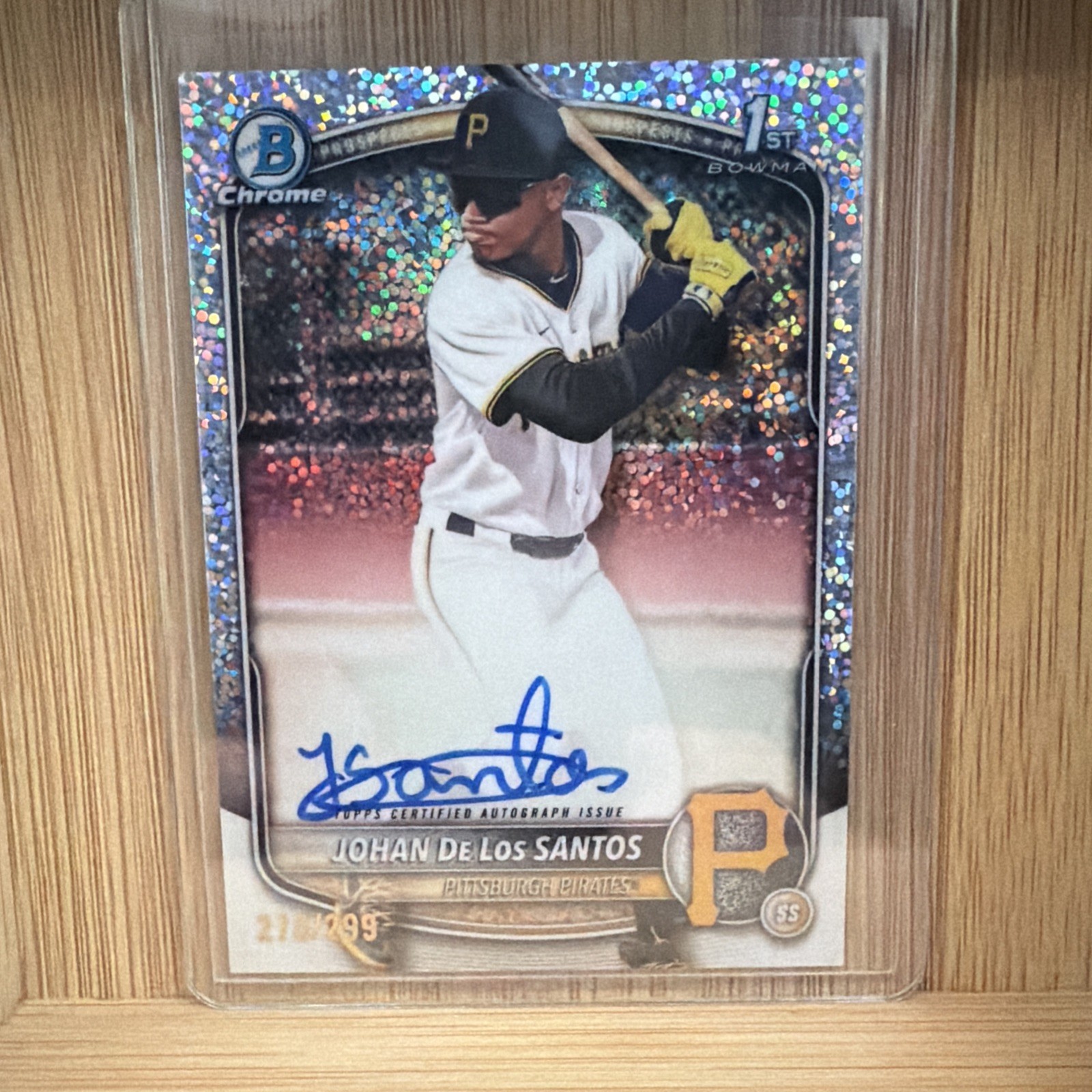 Johan De Los Santos 2025 Bowman Chrome 1st Speckle Refractor Auto /299 Pirates