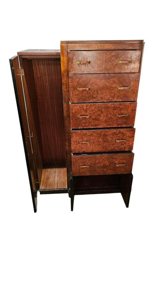 Cómoda antigua Foto 2 de 4