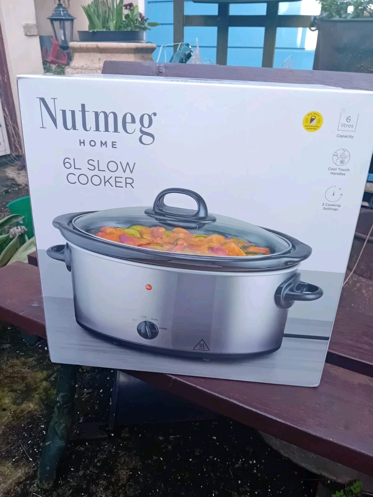 Nutmeg Home 6Ltr Slow Cooker Black with 3 Heat Settings New Sealed